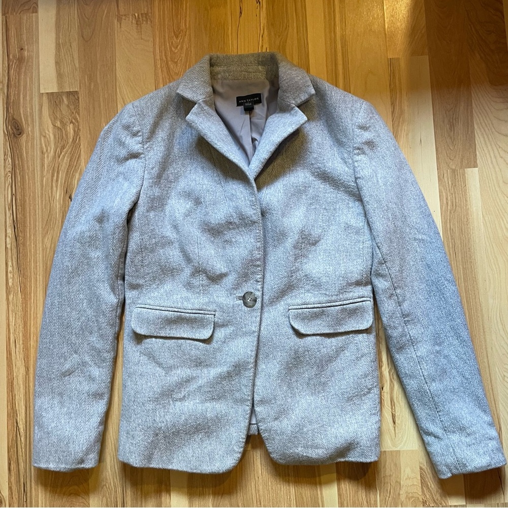 Ann Taylor Gray Tailored Blazer with Notched Lapels